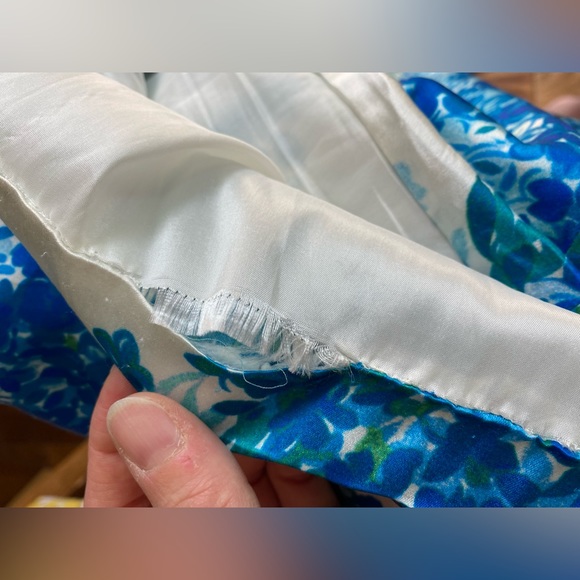 One shoulder silk dress - Picture 7 of 8